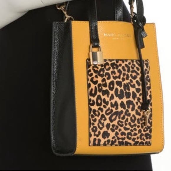 NWT Marc Jacobs Micro Mini Pebbled Leather Tote Mustard Yellow w/ Leopard Pocket - Picture 4 of 13